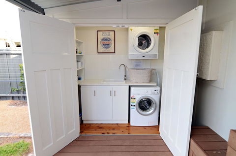 Thelma's Temora - Perth Resorts 8