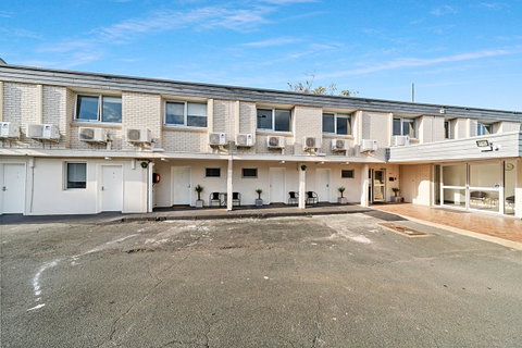 Carlton Suites - Perth Resorts 25