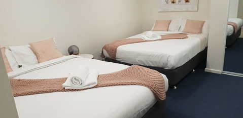 Carlton Suites - Perth Resorts 12