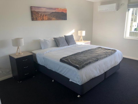 Carlton Suites - Perth Resorts 1