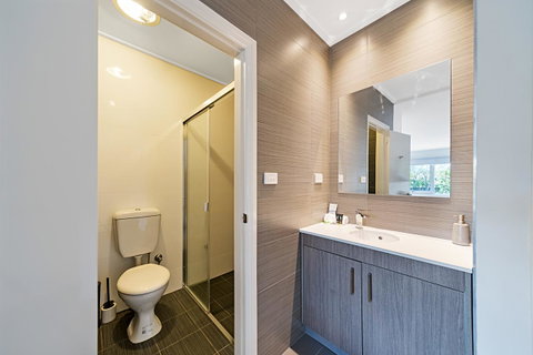 Carlton Suites - Perth Resorts 3