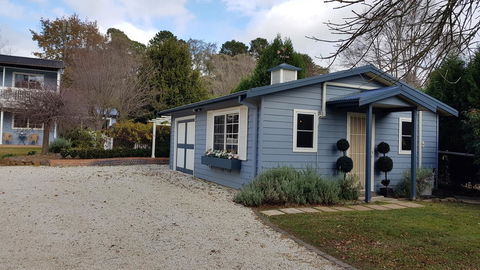Bowral Escape - Perth Resorts 7