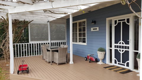 Bowral Escape - Perth Resorts 13