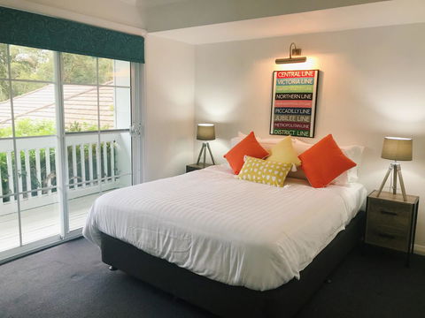 Bowral Escape - Perth Resorts 10