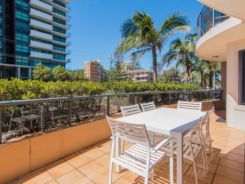 Millennium 102 With Pool In Complex - Accommodation Perth 0