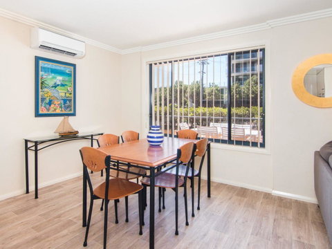 Millennium 102 With Pool In Complex - Accommodation Perth 10