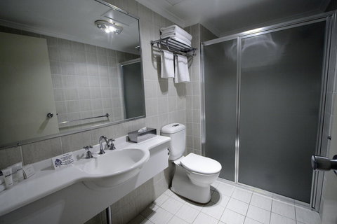 Carlyle Suites & Apartments - Perth Resorts 7