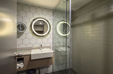 Crowne Plaza Alice Springs Lasseters, An IHG Hotel - Perth Resorts 29