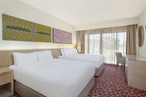 Crowne Plaza Alice Springs Lasseters, An IHG Hotel - Perth Resorts 8