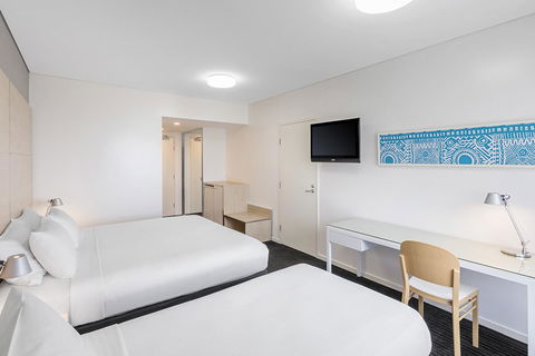 Vibe Hotel Darwin Waterfront - Perth Resorts 14
