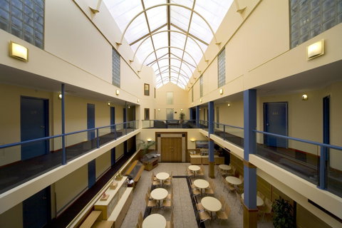 Madison Capital Executive Apartments - Accommodation Perth 2