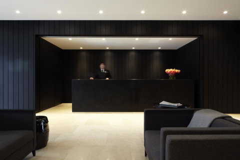 Burbury Hotel - Accommodation Perth 1