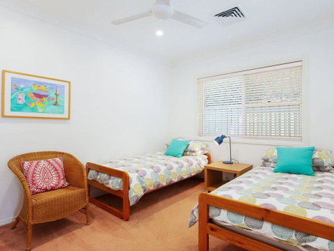 Bonito', 26 Bonito Street - Pet Friendly Housewith Aircon - Accommodation Perth 3
