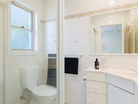 Bonito', 26 Bonito Street - Pet Friendly Housewith Aircon - Accommodation Perth 2