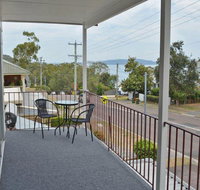 Boomerang on the Bay' 107 Government Road - boat parking air conditioning and water views - Accommodation Perth