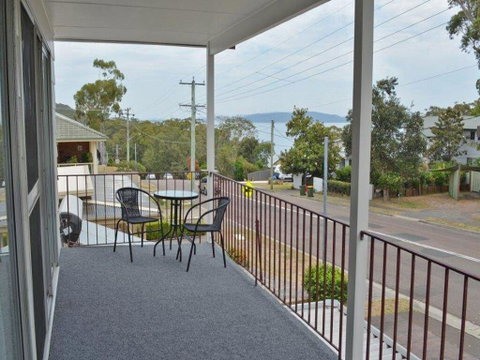 Boomerang On The Bay' 107 Government Road - Boat Parking, Air Conditioning And Water Views - Accommodation Perth 0