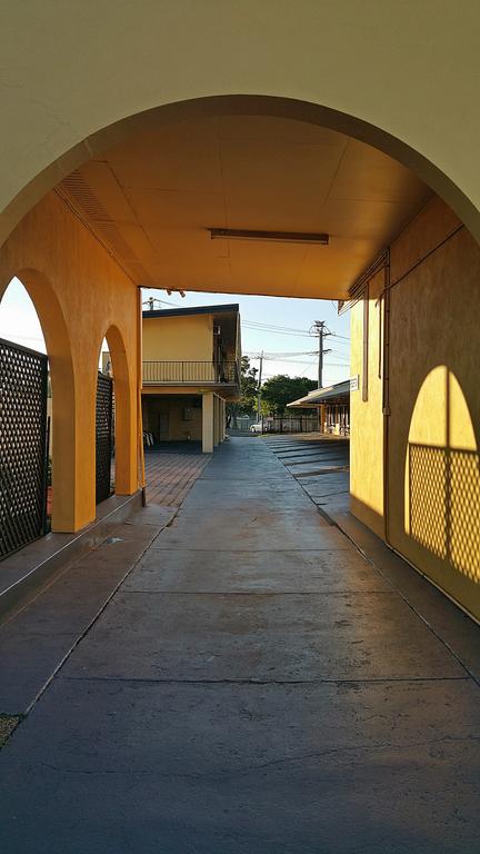 Bourbong St Motel - Accommodation Perth 3
