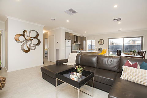 BOUTIQUE STAYS - Carinya - Accommodation Perth 1