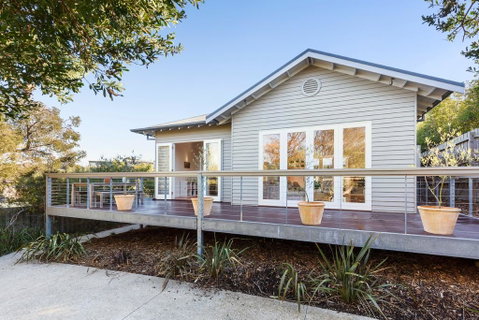 BOUTIQUE STAYS - Queen Adelaide - Accommodation Perth 0
