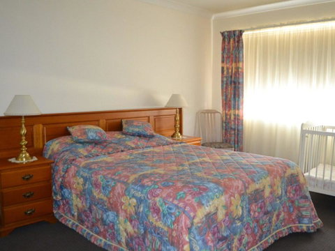 Bowling Greens 7 - Accommodation Perth 2