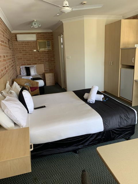 Branxton House Motel - Accommodation Perth 1
