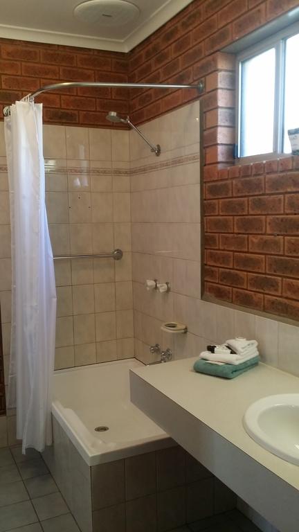 Bridge Motor Inn Tocumwal - Perth Resorts 1