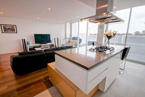 Bridgepoint 106 - Accommodation Perth 2