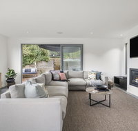 Bridgewater Luxury family retreat close to the beach - Accommodation Perth
