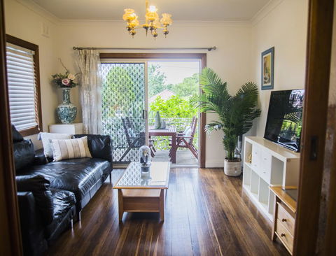 Bright&Spacious Home With Hotel Grade Cleanliness. - Accommodation Perth 0