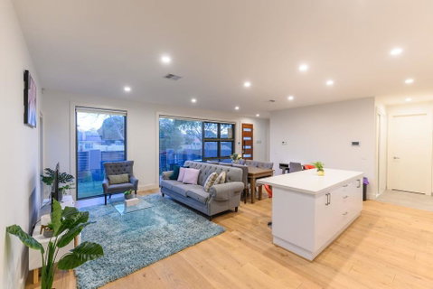 Brighton East 3 Bedroom 3 Bathroom Townhouse - Accommodation Perth 3