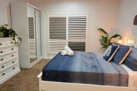 Broadbeach Waters Home With Private Pool - Accommodation Perth 1