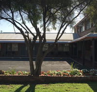 Bryants Motel - Accommodation Perth