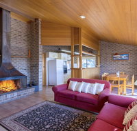 Bundilla 4- Townhouse with Wifi - Accommodation Perth