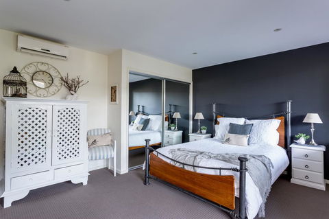 Bungalow On The Coast - Accommodation Perth 0