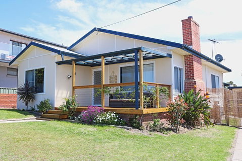 Bungo Beach House - Pet Friendly Home - Accommodation Perth 0