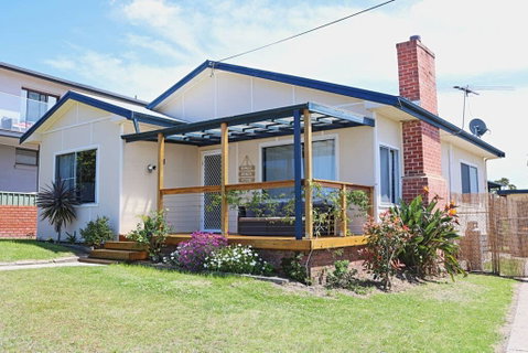 Bungo Beach House - Pet Friendly Home - Accommodation Perth 1
