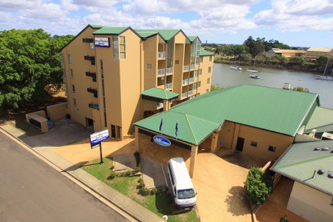 Burnett Riverside Hotel - Accommodation Perth 0