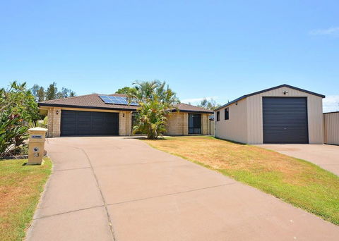 Burrum Paradsie Luxury Home - Accommodation Perth 0