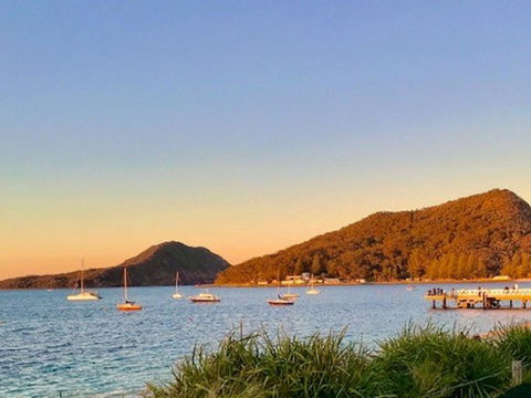 C A L M At Beautiful Shoal Bay - Perth Resorts 2