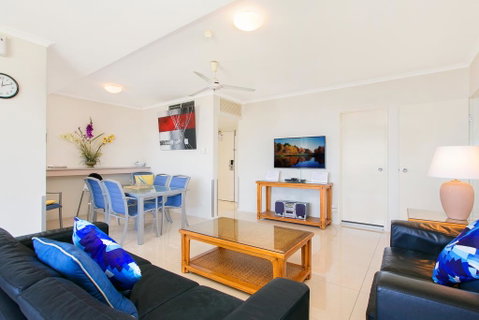 Cairns Ocean View Apartment - Accommodation Perth 2