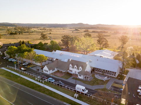 Camden Valley Inn - Accommodation Perth 0