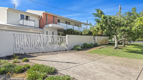 Campbell Cove - 60 Campbell Avenue - Accommodation Perth 3