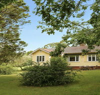 Canary Cottage - fresh clean simple  comfortable - Perth Resorts