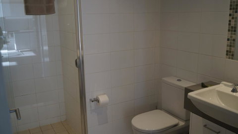 Canberra CBD Metropolitan - Accommodation Perth 1