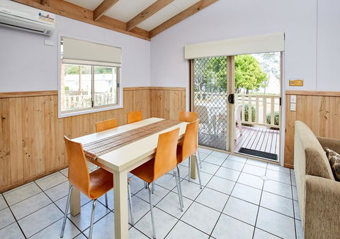 Canton Beach Holiday Park - Accommodation Perth 3