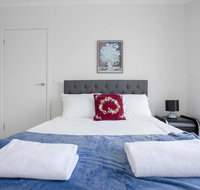 Captivating large 4BRNarre Warren - Perth Resorts