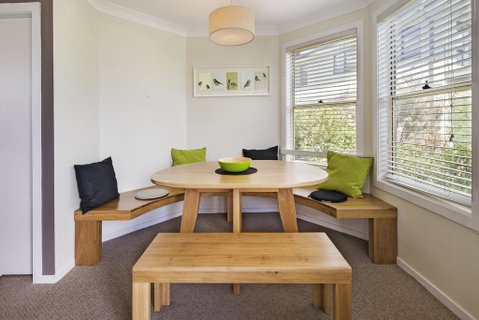 Caribou 3 - Modern & Spacious With Views Over Lake Jindabyne - Accommodation Perth 1