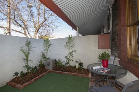Carrington Charm - CBD - WiFi - Parking - Accommodation Perth 1