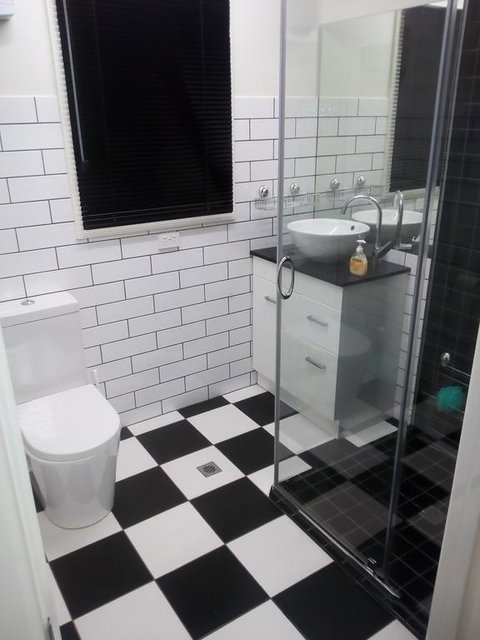 Cartledge Ave - Accommodation Perth 0