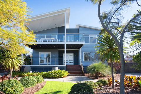 CASA AZZURRA - Perth Resorts 0